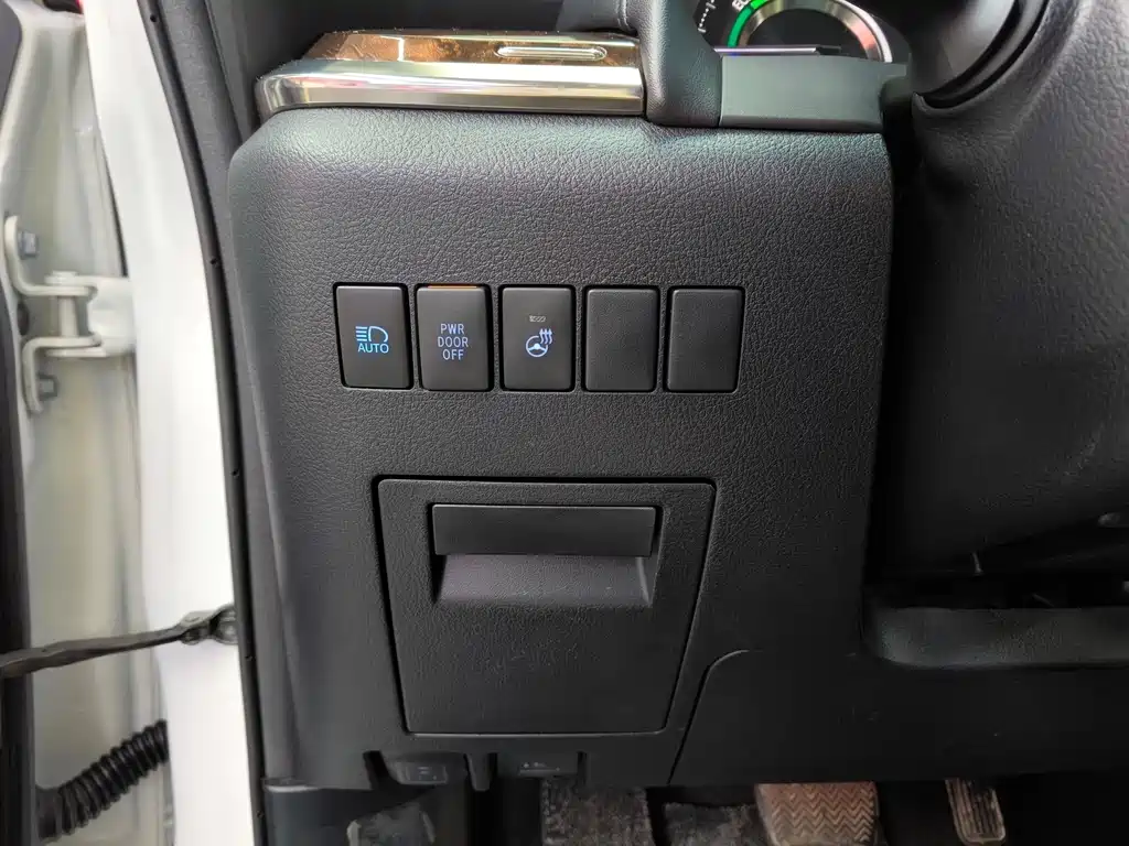 Toyota Alphard — фотографии объявления, Фото 27