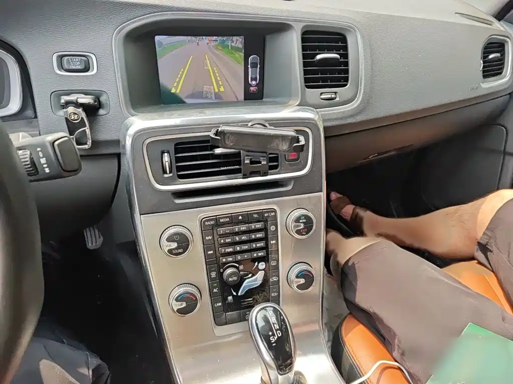 Volvo S60 — миниатюра 6