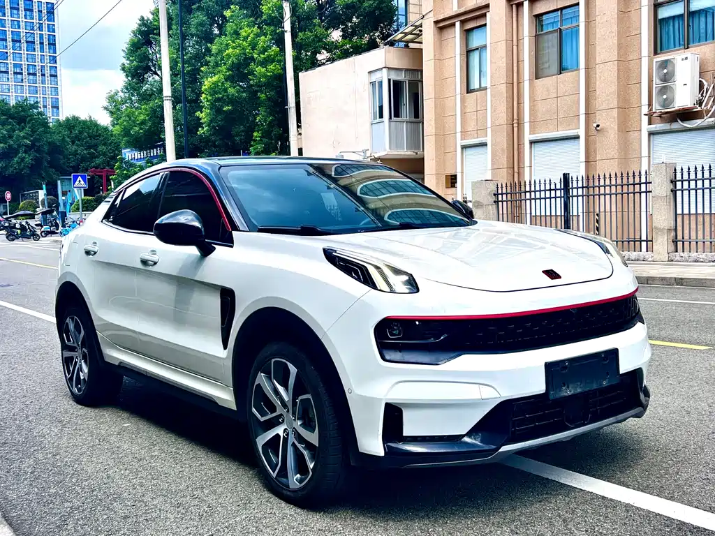 Lynk & Co 05 — миниатюра 3