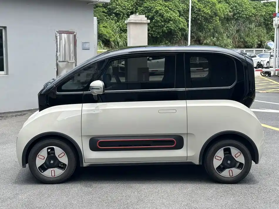 Baojun KiWi EV — миниатюра 6
