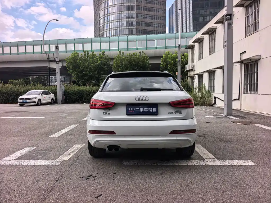 Audi Q3 — миниатюра 5