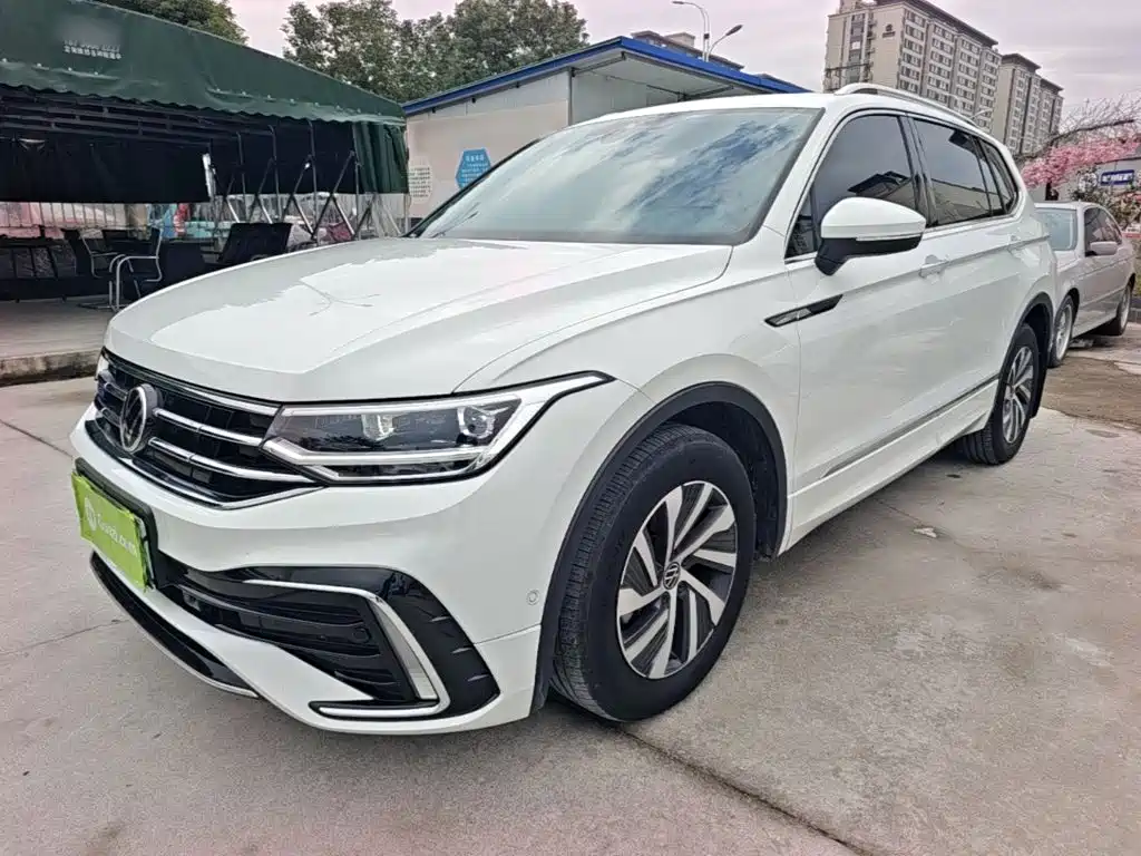 Volkswagen Tiguan L PHEV