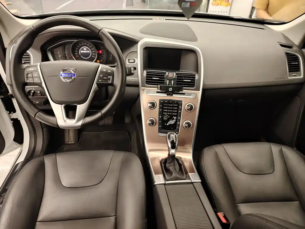 Volvo XC60 2017 T5