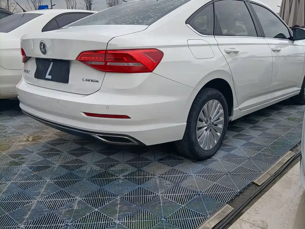 VOLKSWAGEN LAVIDA