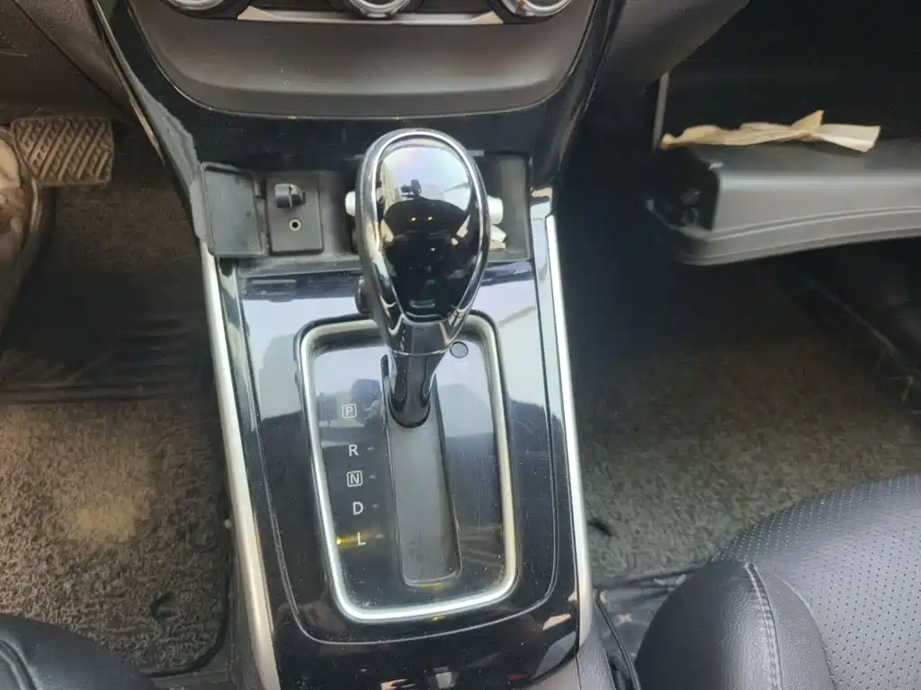 Nissan Sylphy — миниатюра 10
