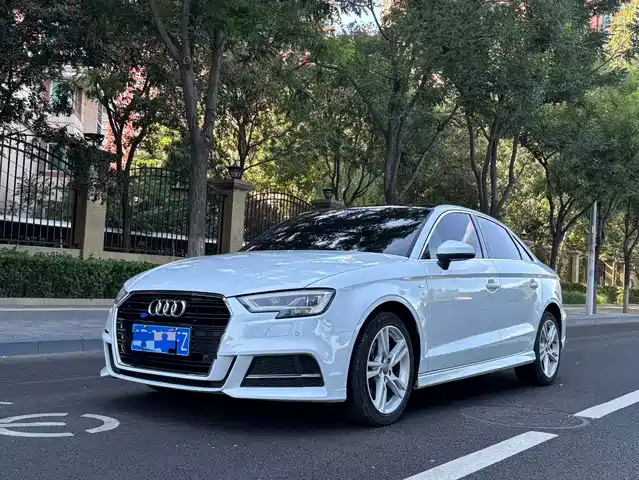 AUDI A3 2019