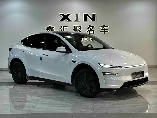 TESLA MODEL Y 2026