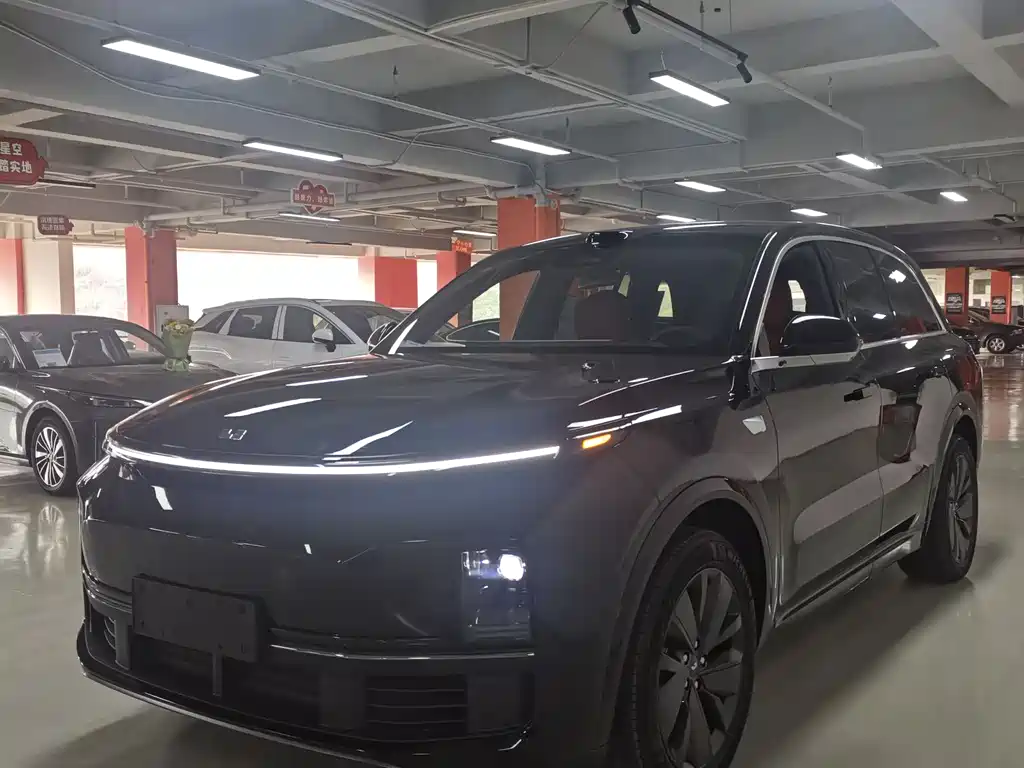 Li Auto IDEAL L8