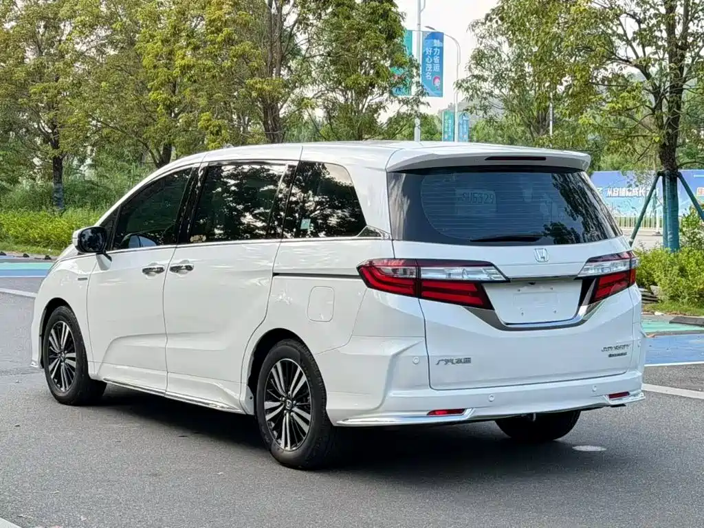 Honda Odyssey — миниатюра 8