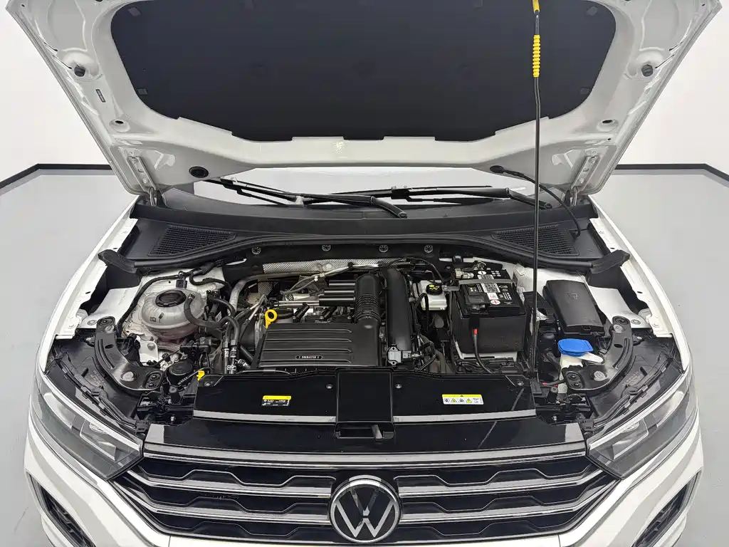 Volkswagen T-Roc — миниатюра 17
