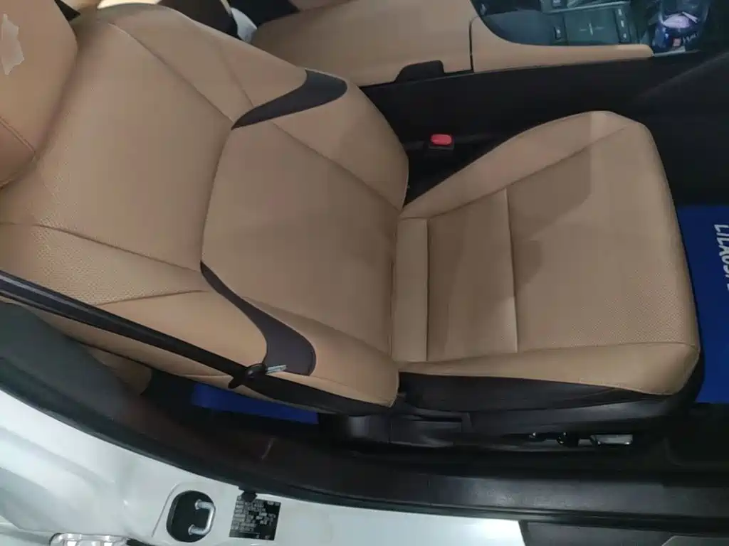 Lexus ES — миниатюра 25