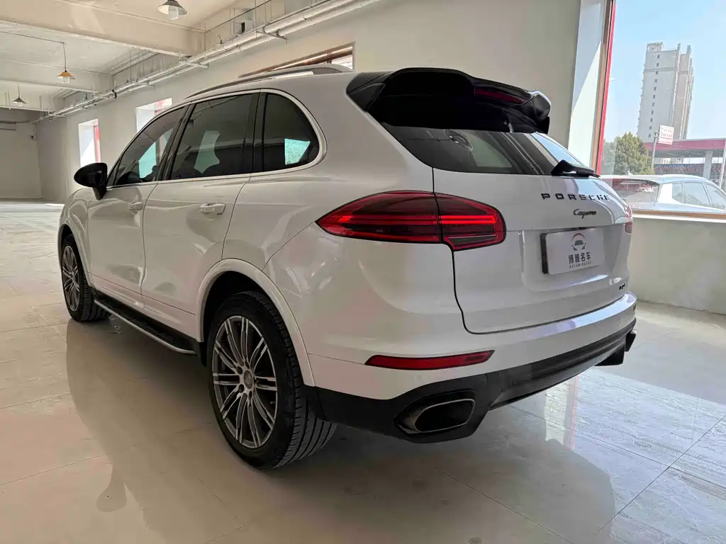 Porsche Cayenne 2014 Cayenne Platinum Edition 3.0T