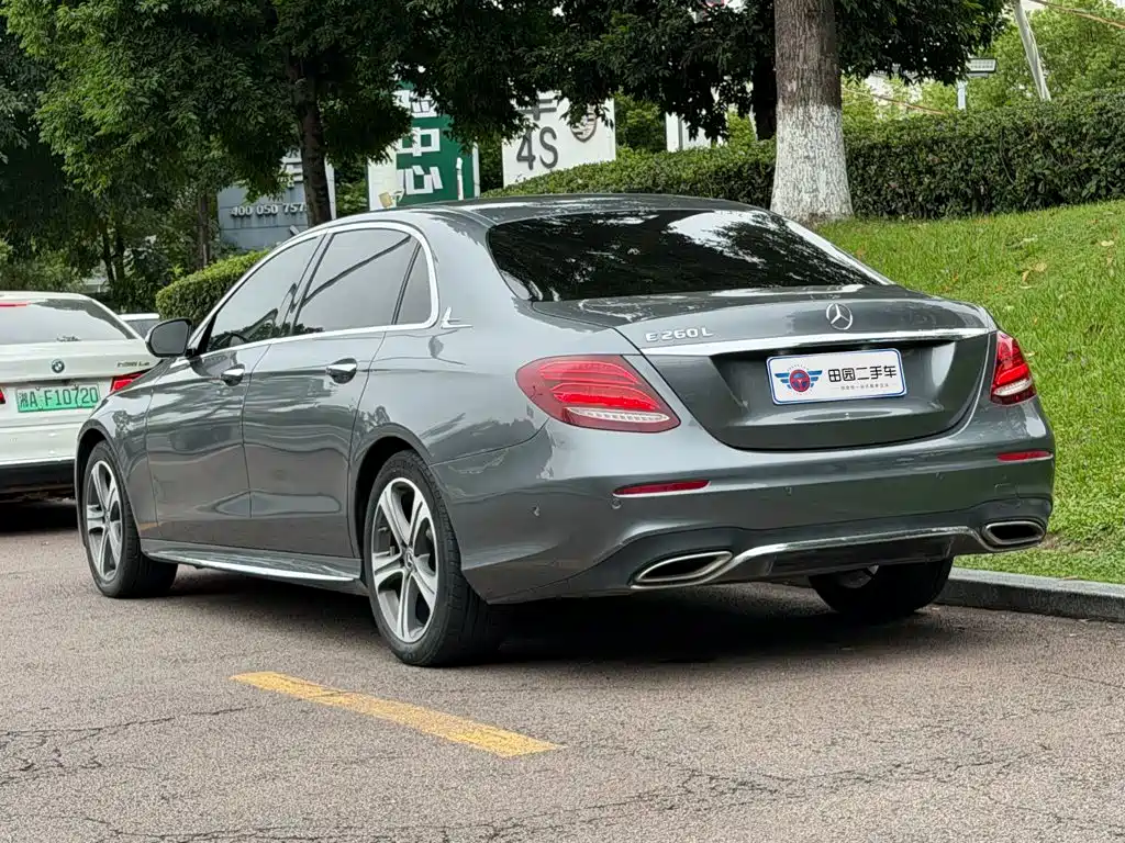 Mercedes-Benz E-Class — миниатюра 4