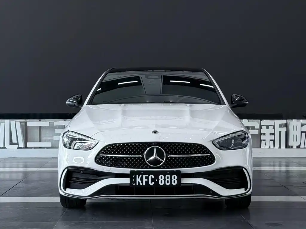 Mercedes-Benz C-Class — миниатюра 2