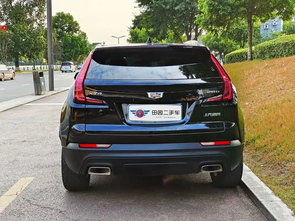 Cadillac XT4 — миниатюра 5
