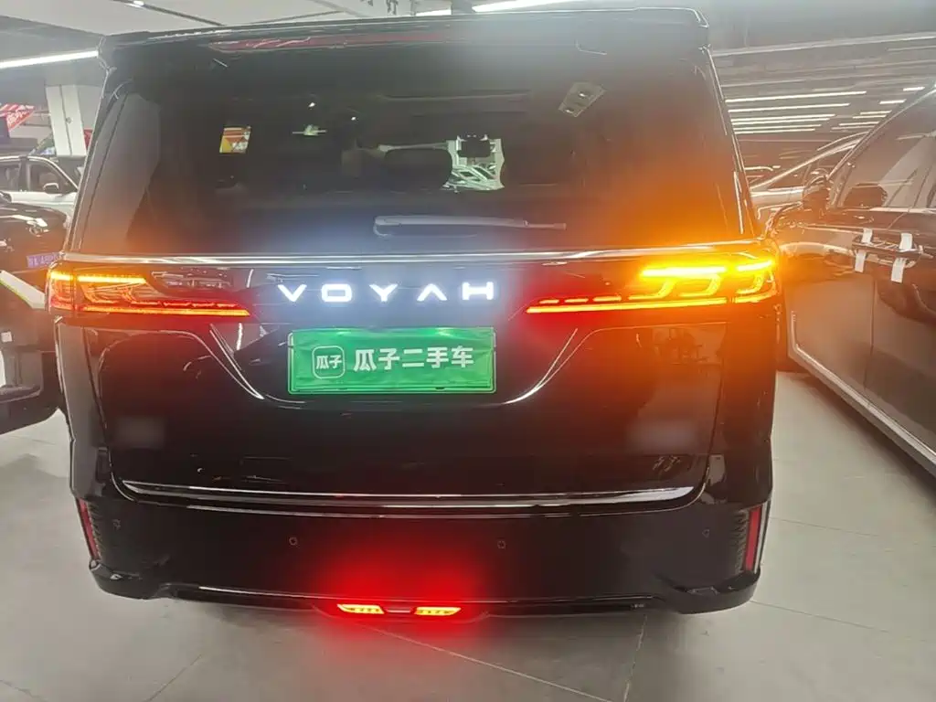 VOYAH Dreamer — миниатюра 6