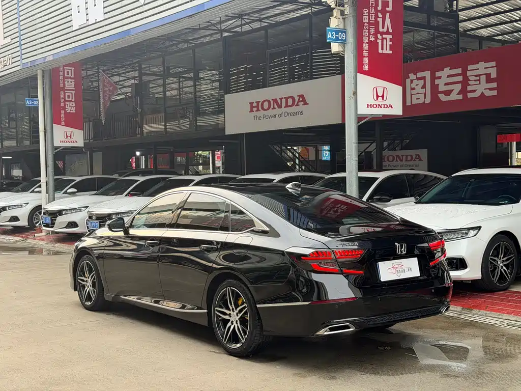 Honda Accord — миниатюра 10
