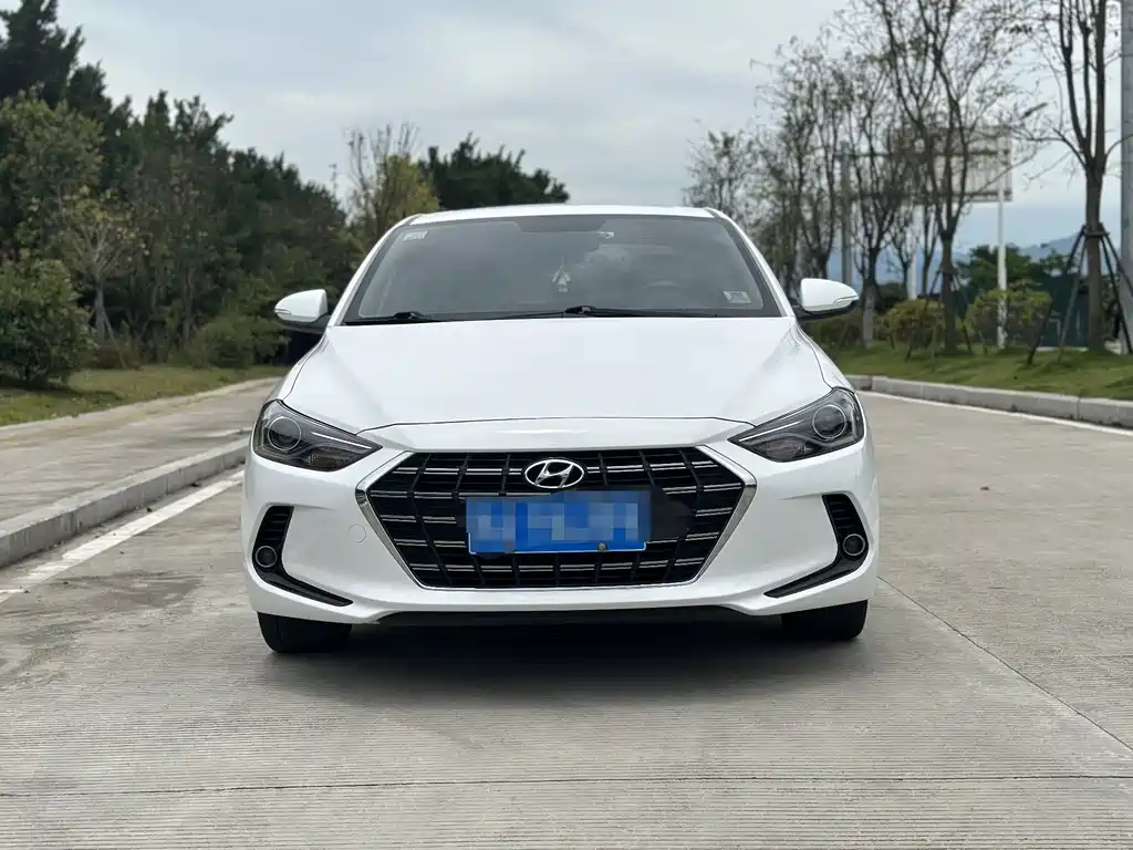 Hyundai Elantra 2019 1.5L CVT Elite
