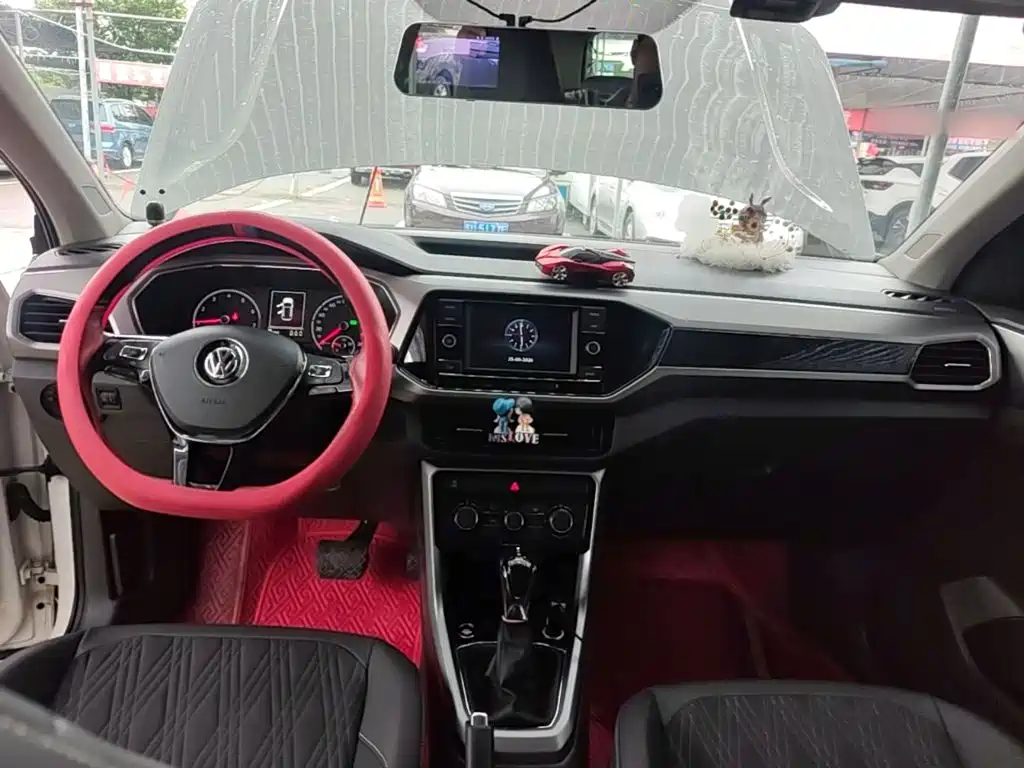 Volkswagen T-Cross — миниатюра 10