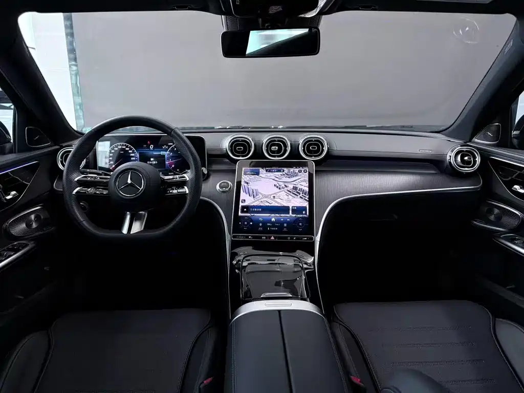 Mercedes-Benz C-Class — миниатюра 7