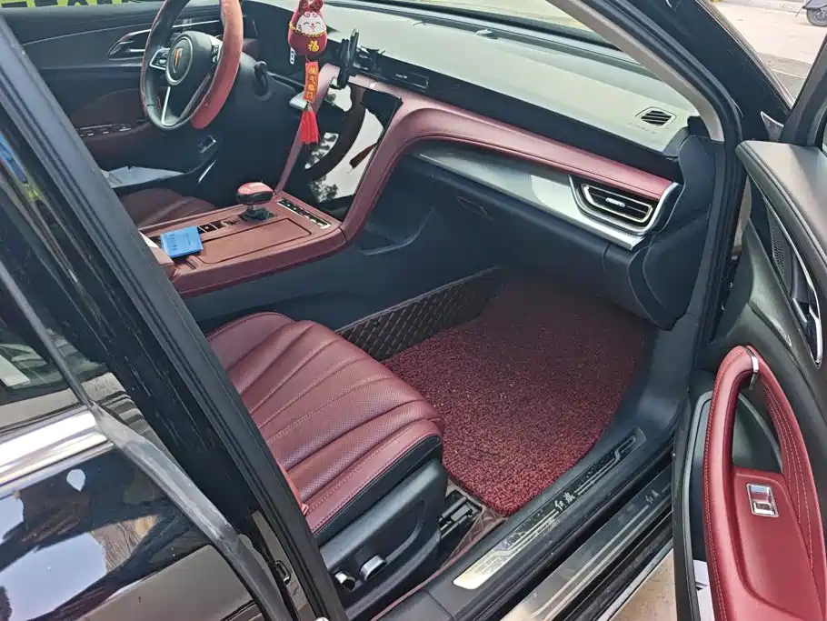 Hongqi Hongqi H5 — миниатюра 8