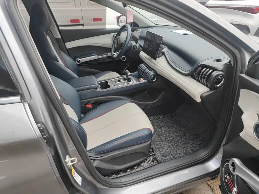 BYD Yuan Plus — миниатюра 25