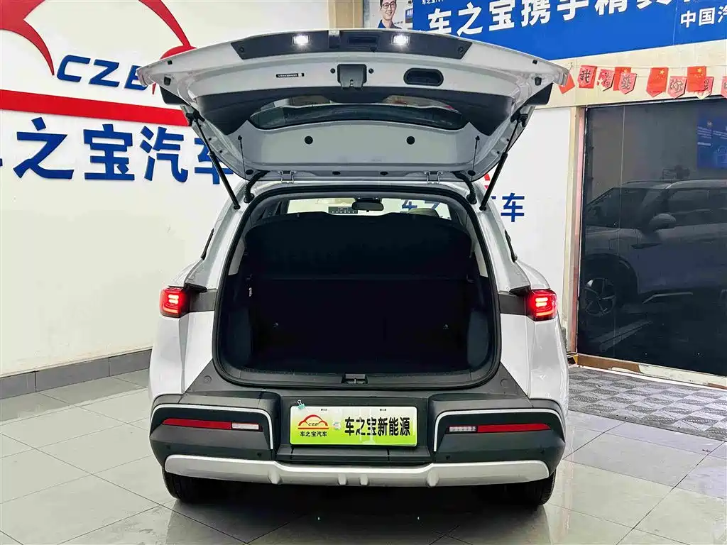 BYD Yuan UP — миниатюра 10