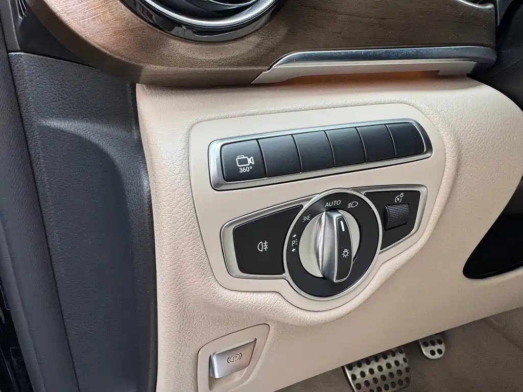 Mercedes-Benz V-Class — миниатюра 19