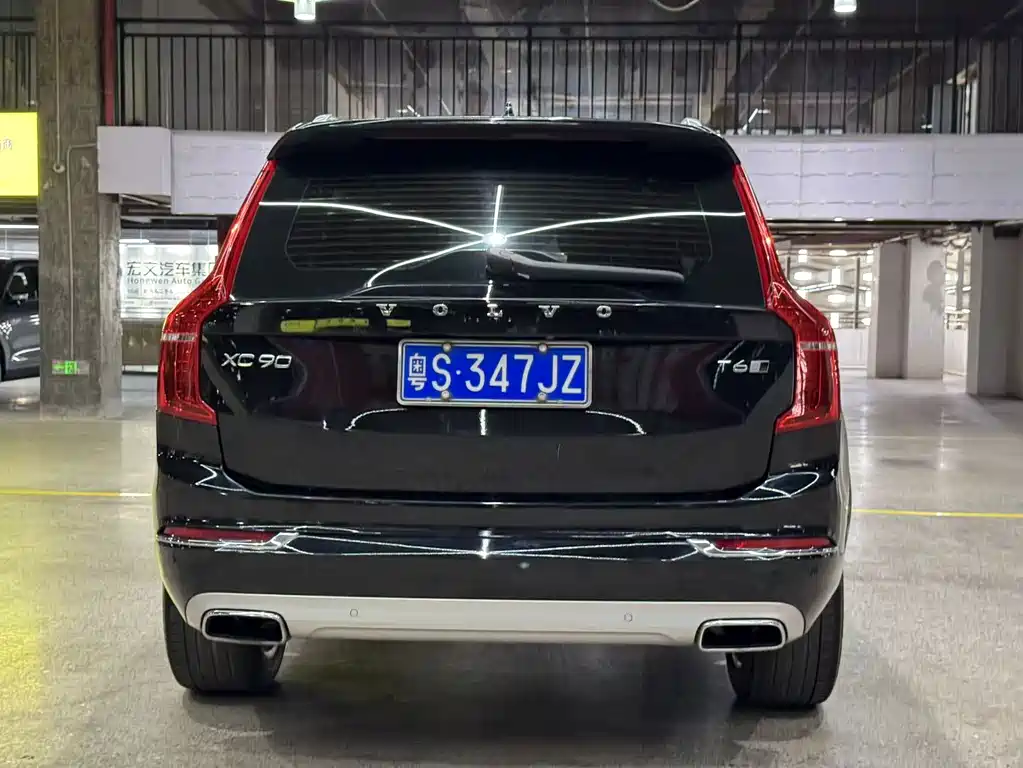 Volvo XC90 — миниатюра 9