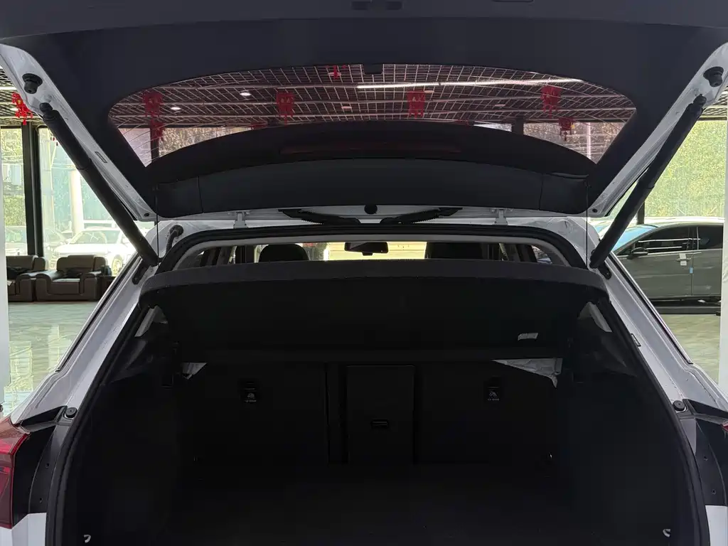 Volkswagen T-Roc — миниатюра 20