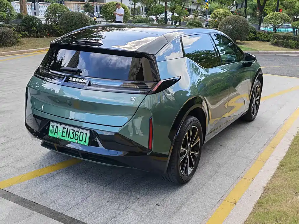 Zeekr X — миниатюра 6
