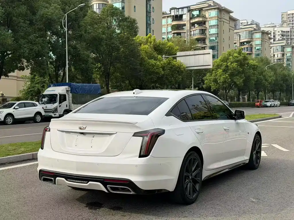 Cadillac CT5 — миниатюра 9