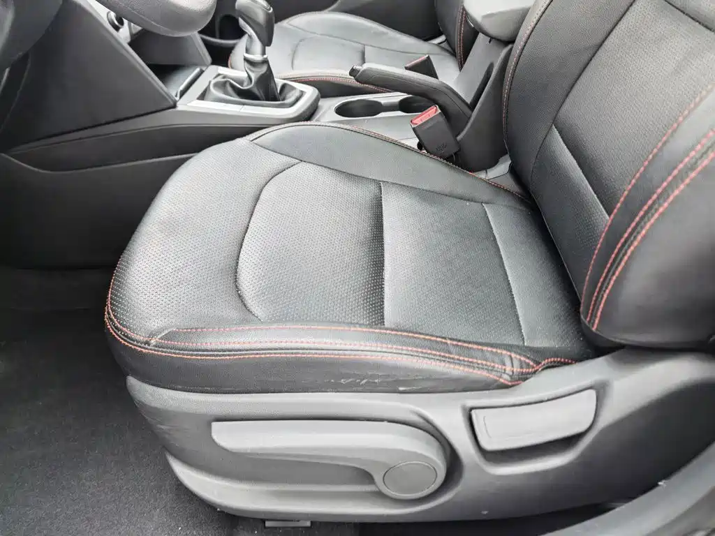 Hyundai Elantra — миниатюра 20