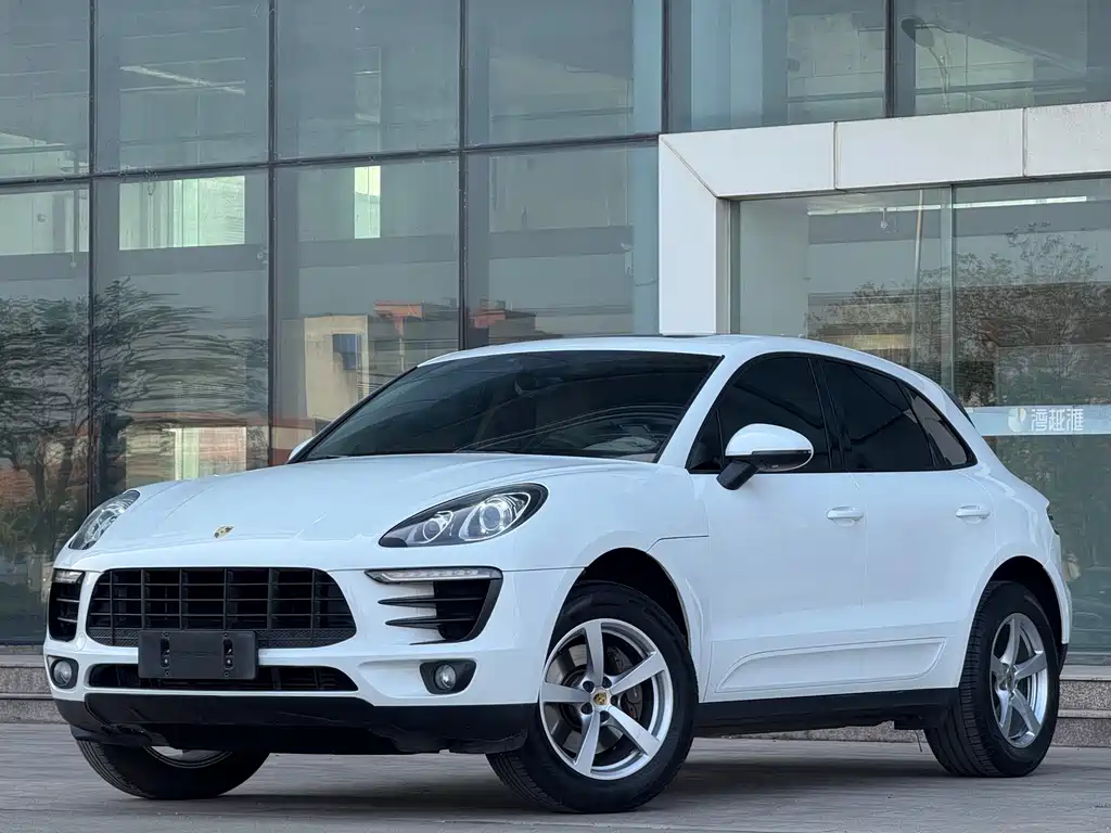 Купить Porsche Macan