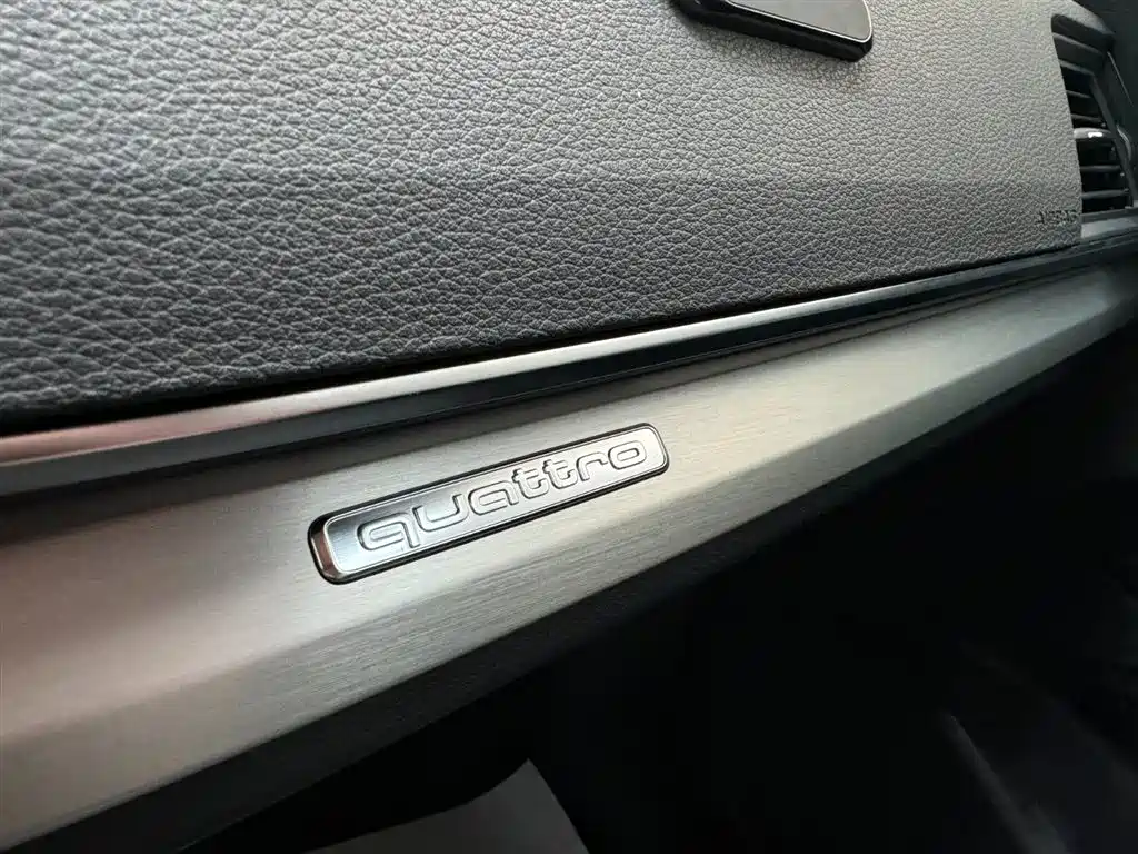 Audi Q5L — миниатюра 18