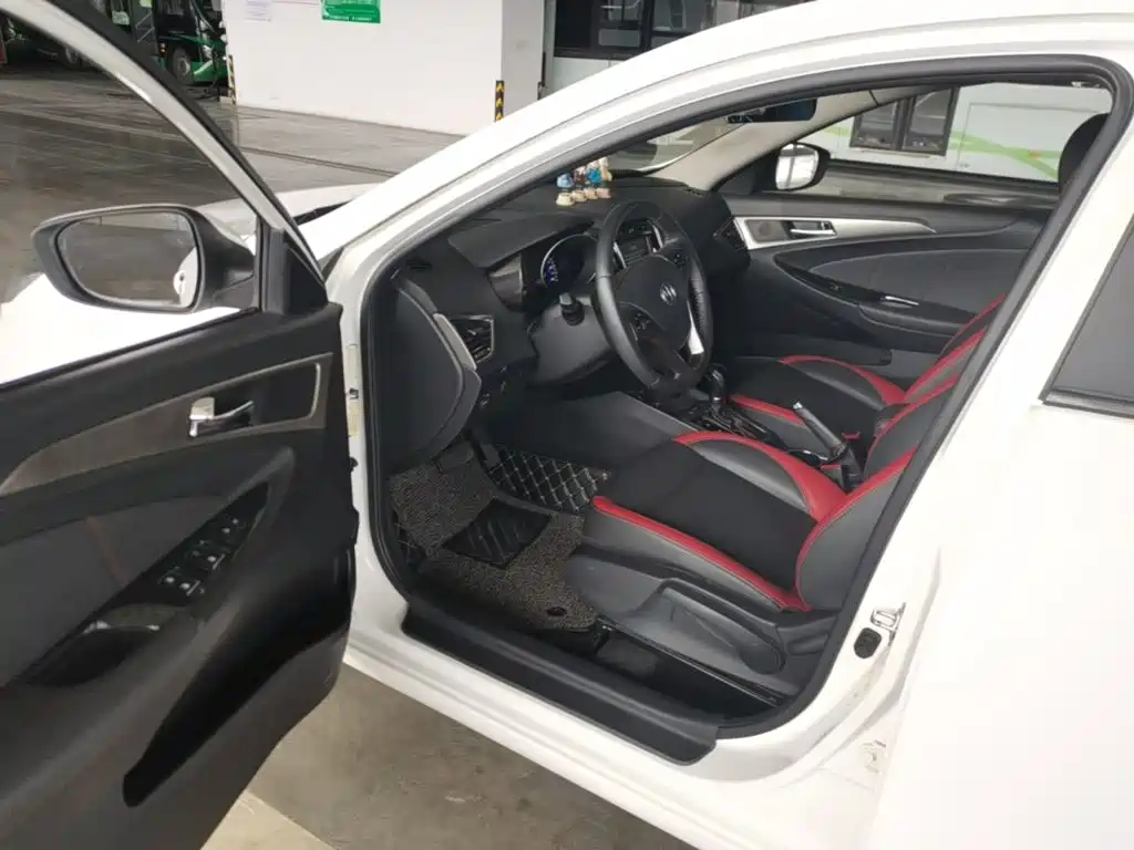 Changan Eado XT — миниатюра 12