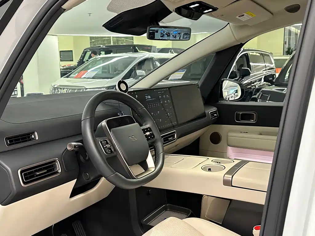 Li Auto MEGA 2025 Home