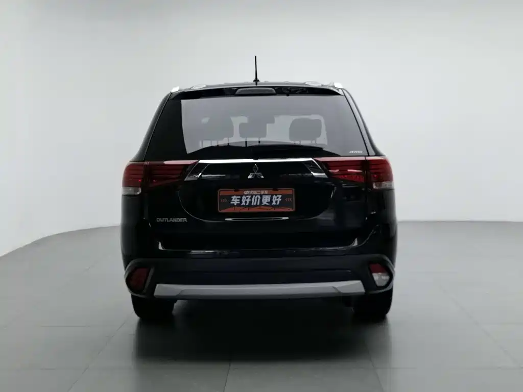 Mitsubishi Outlander (Import) — миниатюра 4