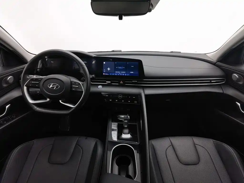 Hyundai Elantra — миниатюра 5