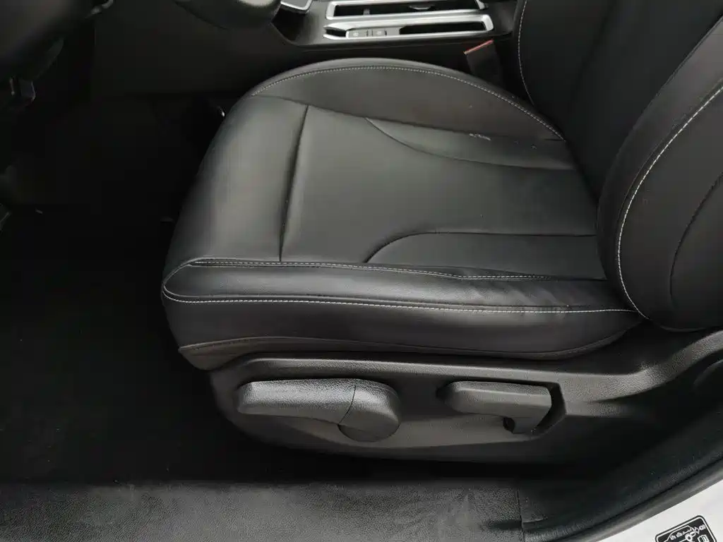 Haval M6 — миниатюра 20