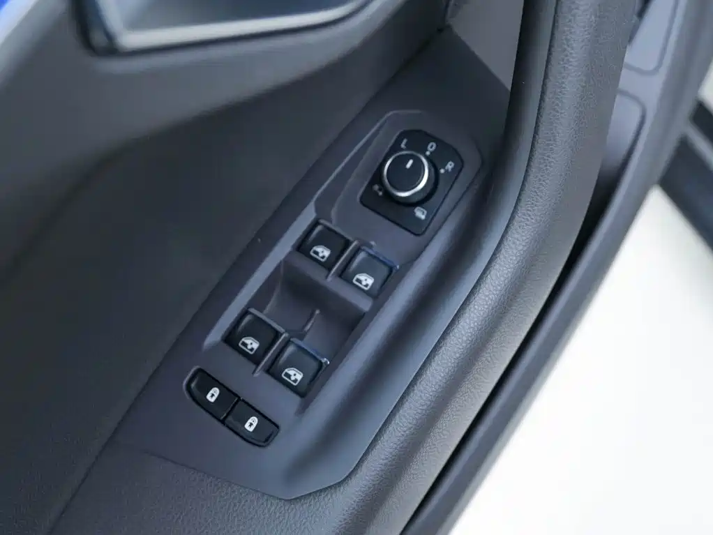 Volkswagen Touareg — миниатюра 14
