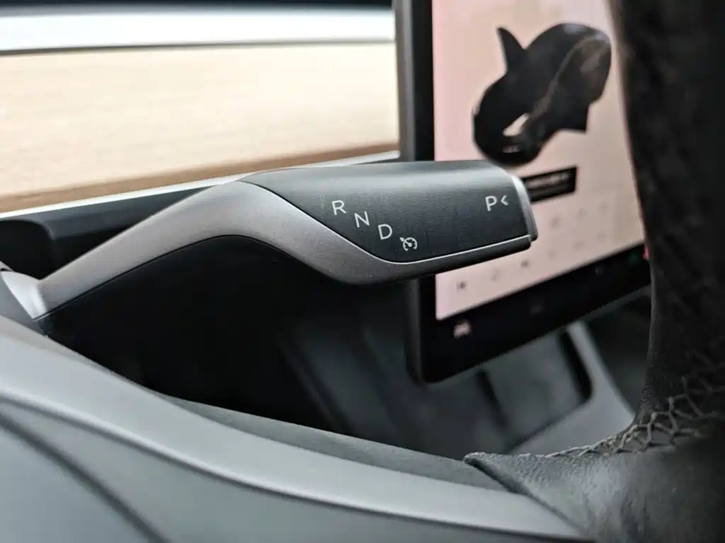 Tesla Model 3 — миниатюра 14
