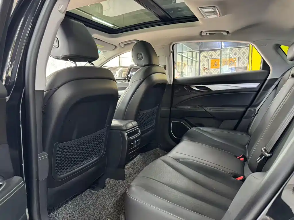 Geely Borui Hybrid — миниатюра 8