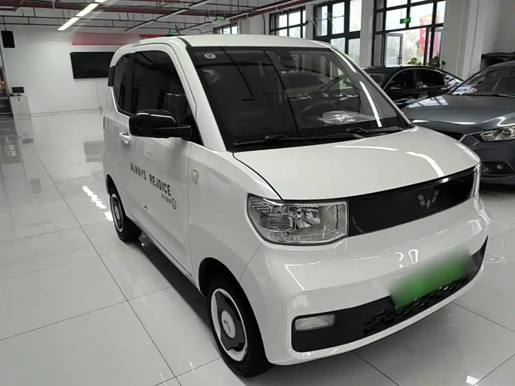 Wuling MINIEV — миниатюра 4
