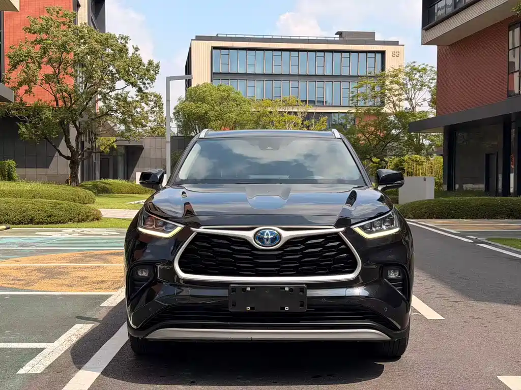 Toyota Highlander — миниатюра 3
