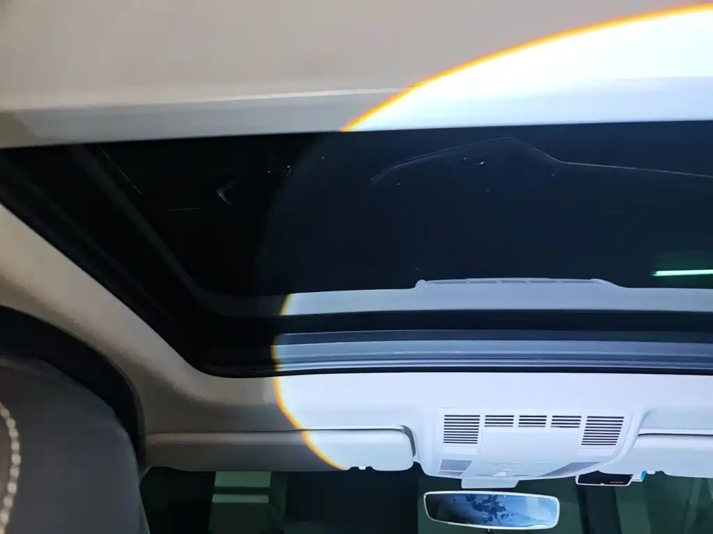 Volkswagen Touareg — миниатюра 15