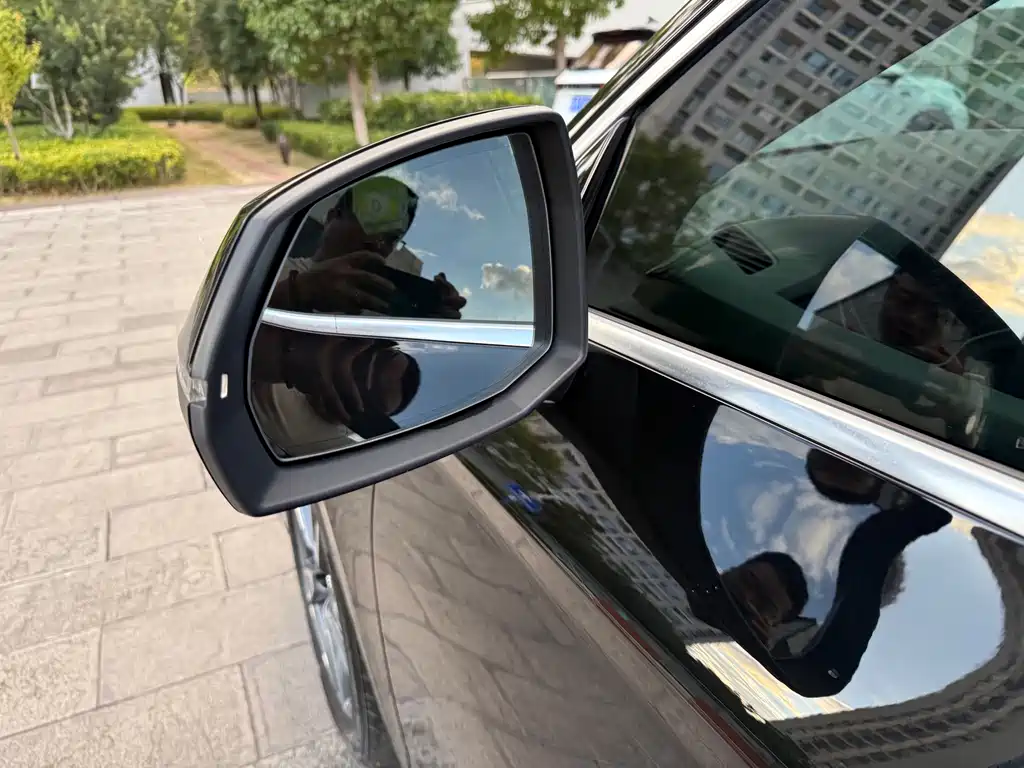 Audi Q5L — миниатюра 16