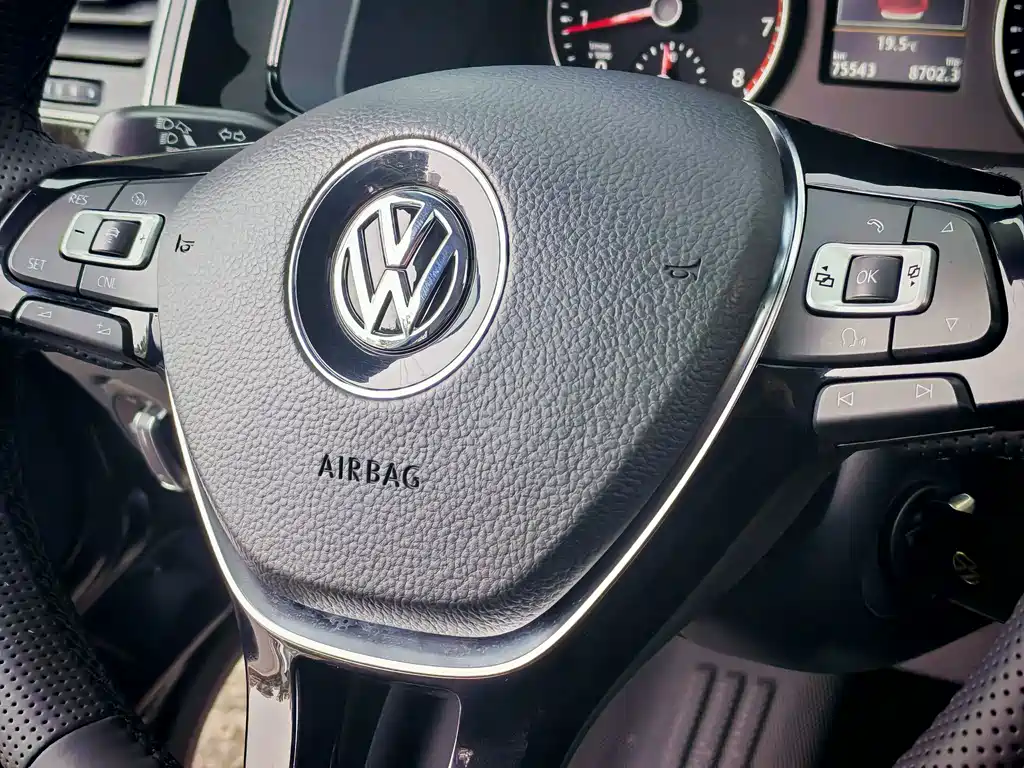 Volkswagen Multivan — миниатюра 21
