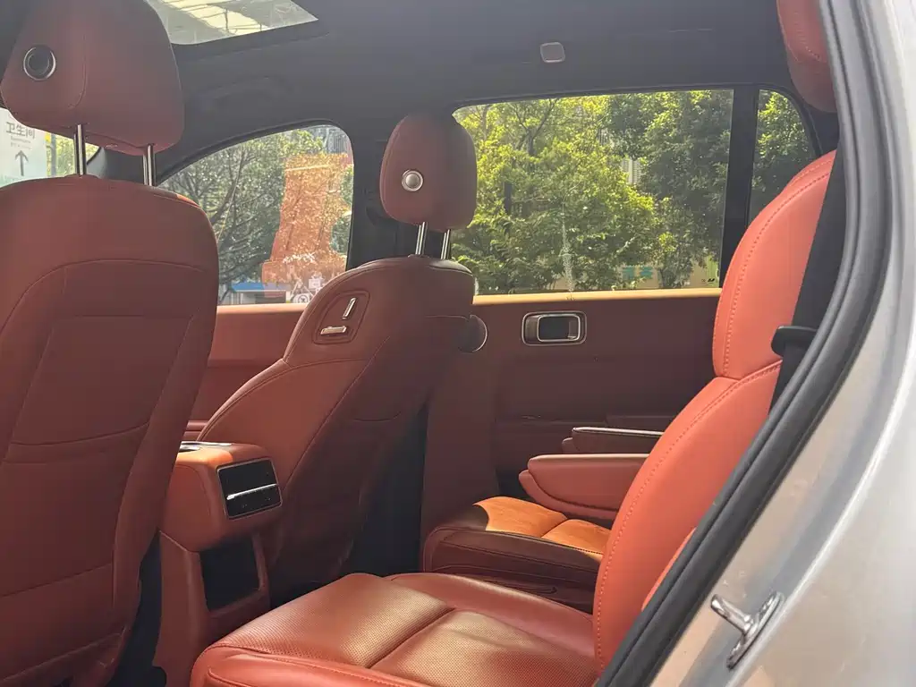 Li Auto Li L8 — миниатюра 9