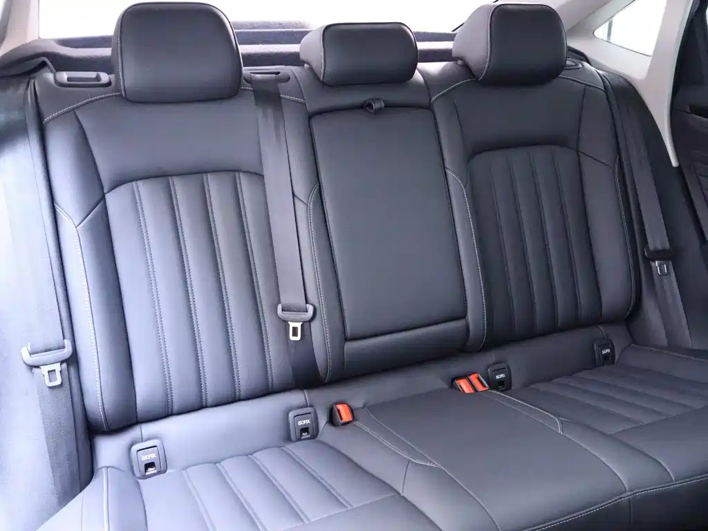 Volkswagen Passat — миниатюра 23
